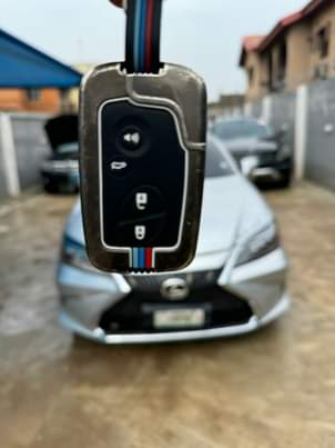 A picture of Few Months Used 2009 Fully Upgraded Es350 Fullest Option With