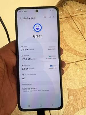 A picture of Galaxy Z flip 3