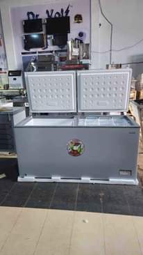 A picture of 330 000 last price for 32inch flat screen TV brand