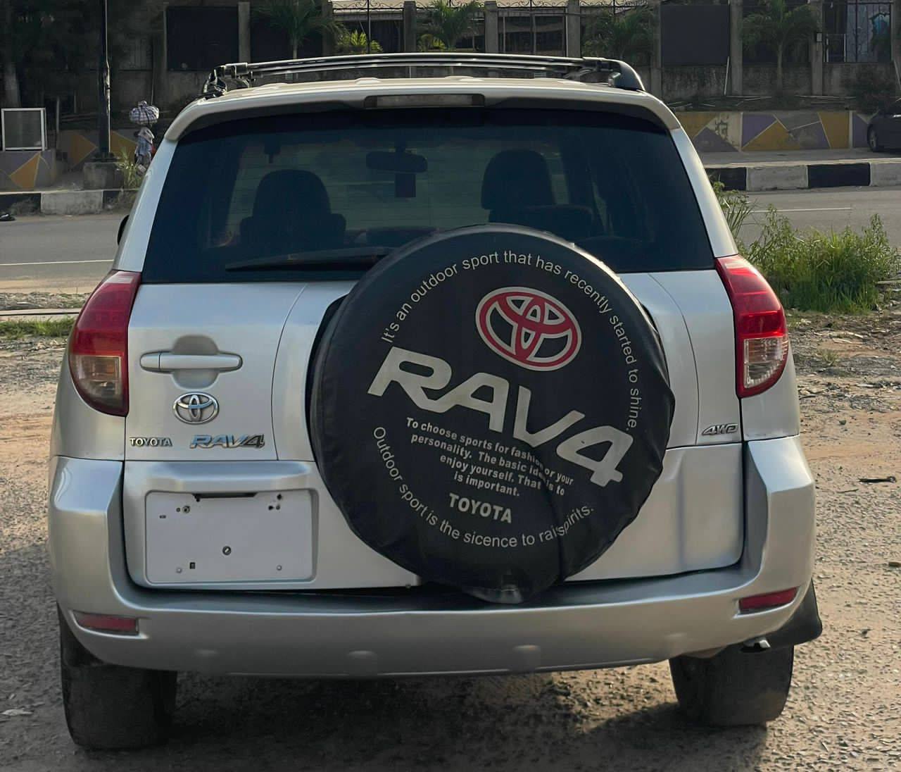A picture of TOYOTA RAV4 2008 