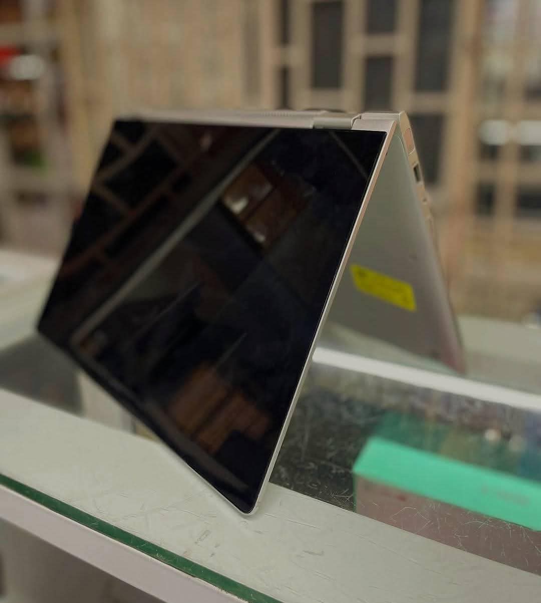 A picture of Hp elitebook x360 G2
