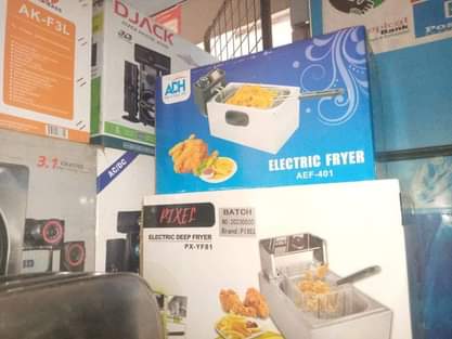 A picture of Electric deep fryer
