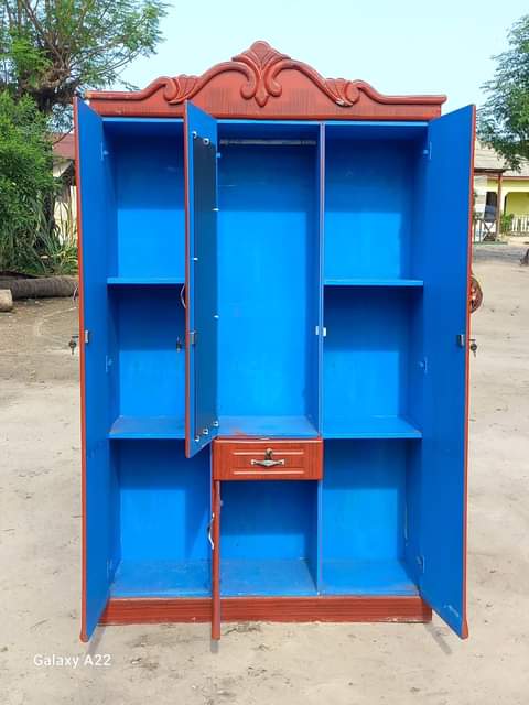 A picture of Nauza kabati milango 3 Bei 270000 Location mabibo call or