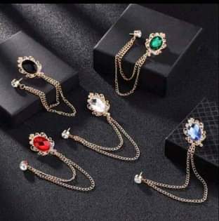 A picture of Chain Brooches For Men Suits