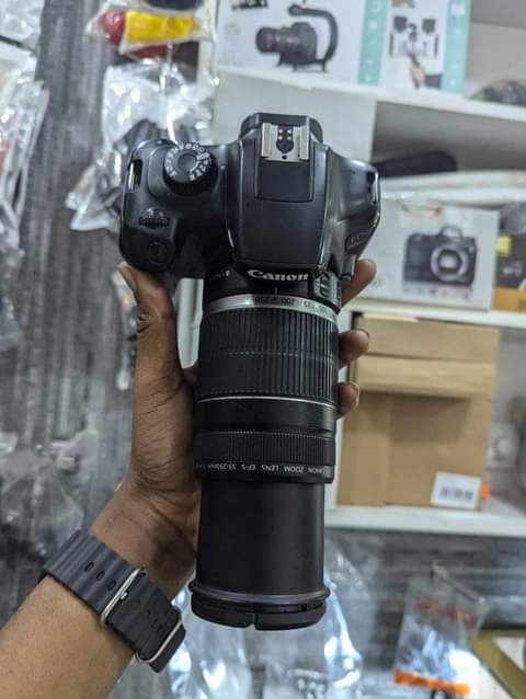 A picture of Canon 4000D with 55_250mm