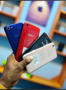 A picture of OPPO A83 6ram 128gb LAINI 2 memorycard Clean as new