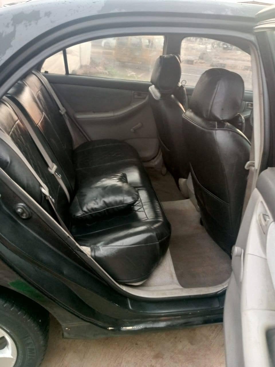 A picture of Toyota Corolla 2004