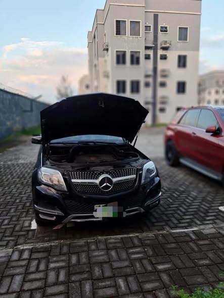 A picture of Mercedes Benz glk350 2012
