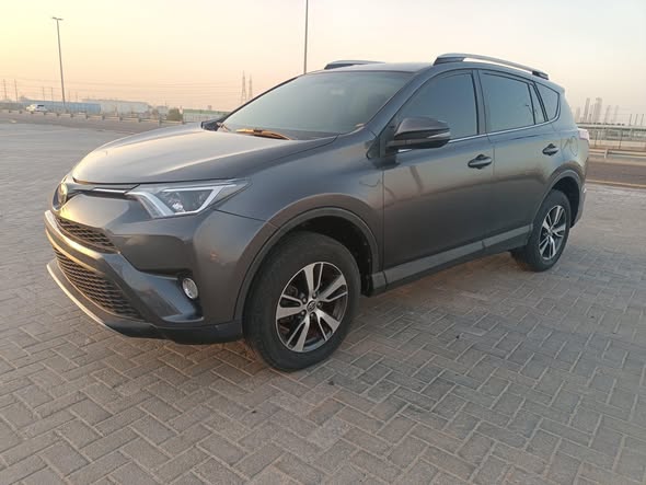 A picture of Toyota RAV4 2016 model GCC fore cylinder