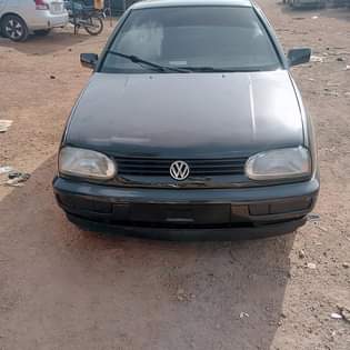 A picture of Extremely Clean Golf3 saloon