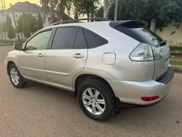 A picture of distress rx330 with ac gear and engine in perfect condition