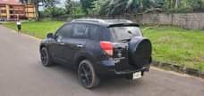 A picture of Toyota RVA 4 2009