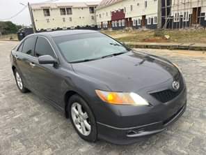 A picture of This is ultra clean Camry 2007 model sport edition first