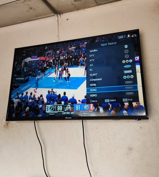 A picture of Tv 40 inches digital hisense 400k Woofer tall speakers 160k