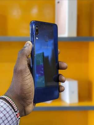 A picture of Samsung A20
