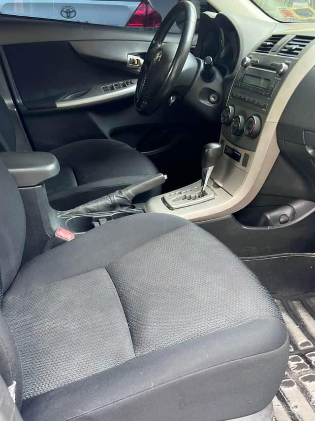 A picture of Toyota Corolla SE 2011 Toks Standard Accident free Barely used