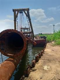 A picture of SCRAP DREDGER FOR SALE LOCATION PORT HARCOURT PRICE 53M 08144029215