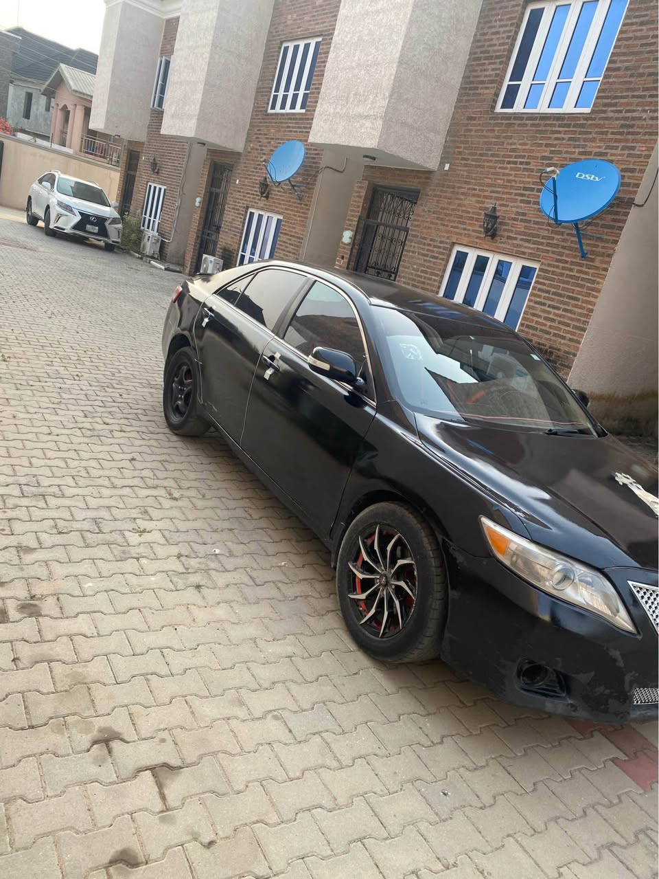 A picture of Reg 2010 camry engine and gear untouched