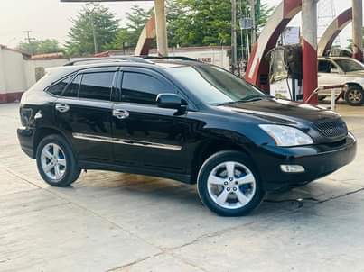 A picture of REGISTERED 2005 RX330 LEXUS TOKS STANDARD