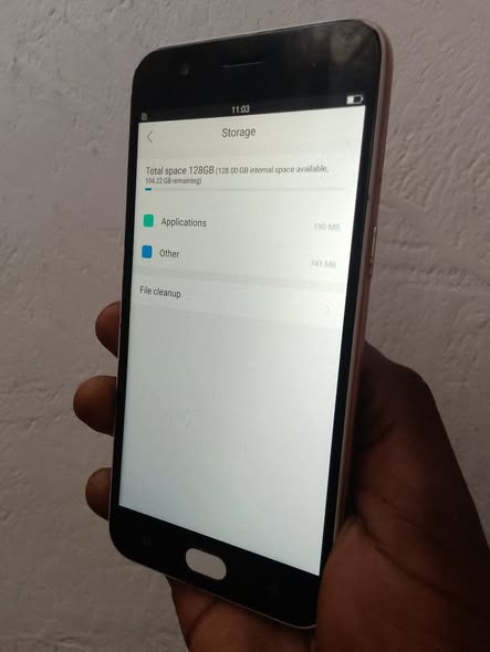 A picture of Oppo A57
