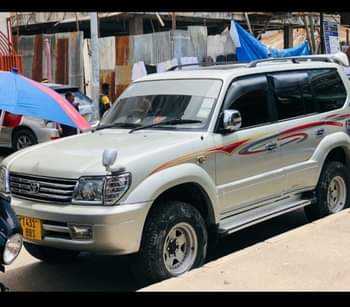 A picture of Land cruiser prado