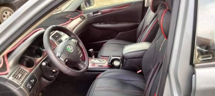 A picture of ES330 Lexus Belgium started Very sound and clean Full option