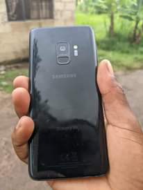 A picture of SAMSUNG S 9