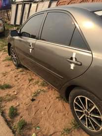 A picture of 04 Toyota Camry LE