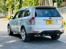 A picture of Subaru forsestet xt