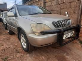A picture of Toyota harrier