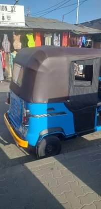 A picture of Bajaji used
