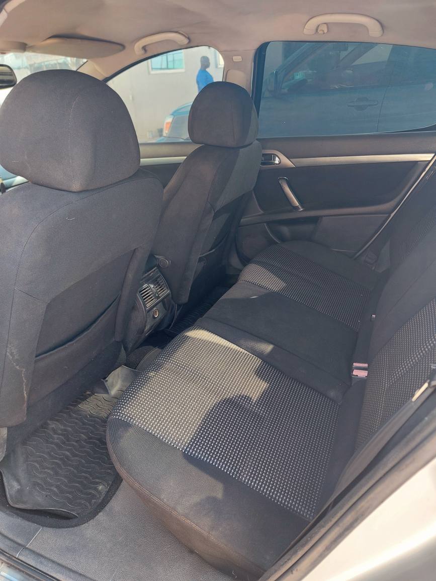A picture of Peugeot 407 2008 model