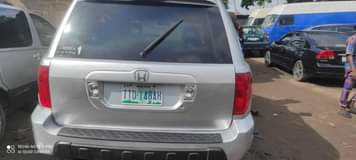 A picture of Honda pilot 2008 Engine gear and ac are working perfectly