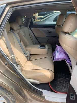 A picture of 2012 Venza 2013