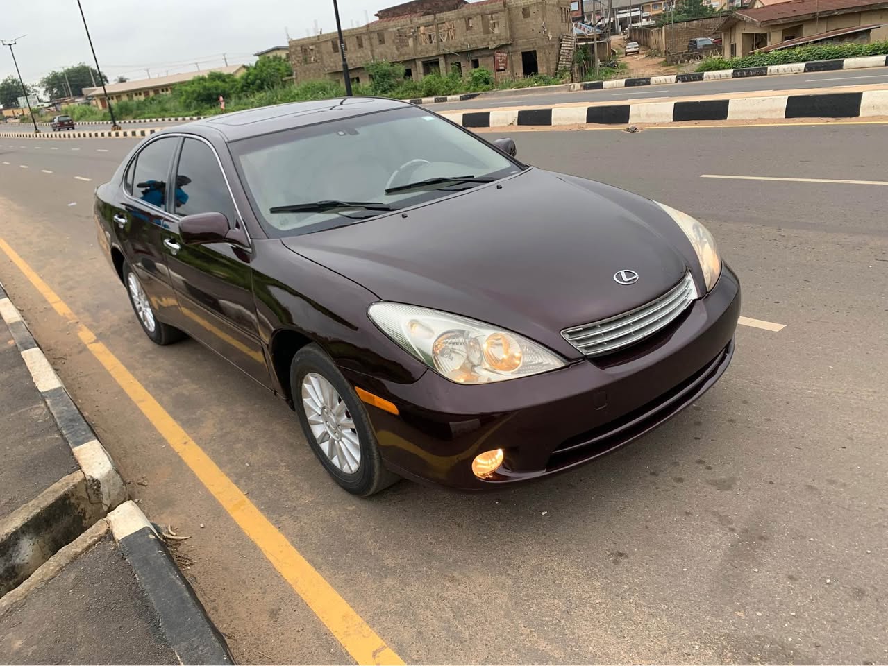 A picture of Lexus ES 300