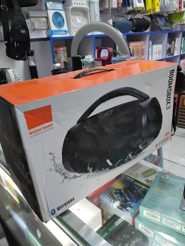 A picture of BOOMSBOX3