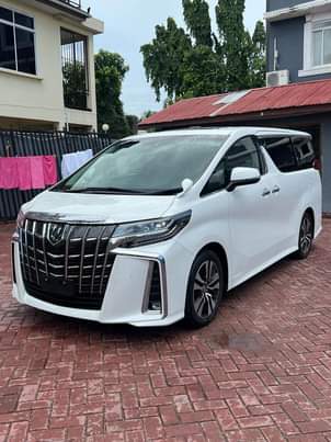 A picture of TOYOTA ALPHARD 2.5 2021