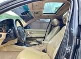 A picture of SUPER CLEAN BMW 328i