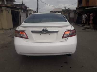 A picture of 2011 ROYOTA CAMRY
