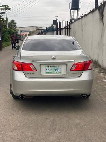 A picture of First body Es350 2008 model Direct contact Untouched parts Price