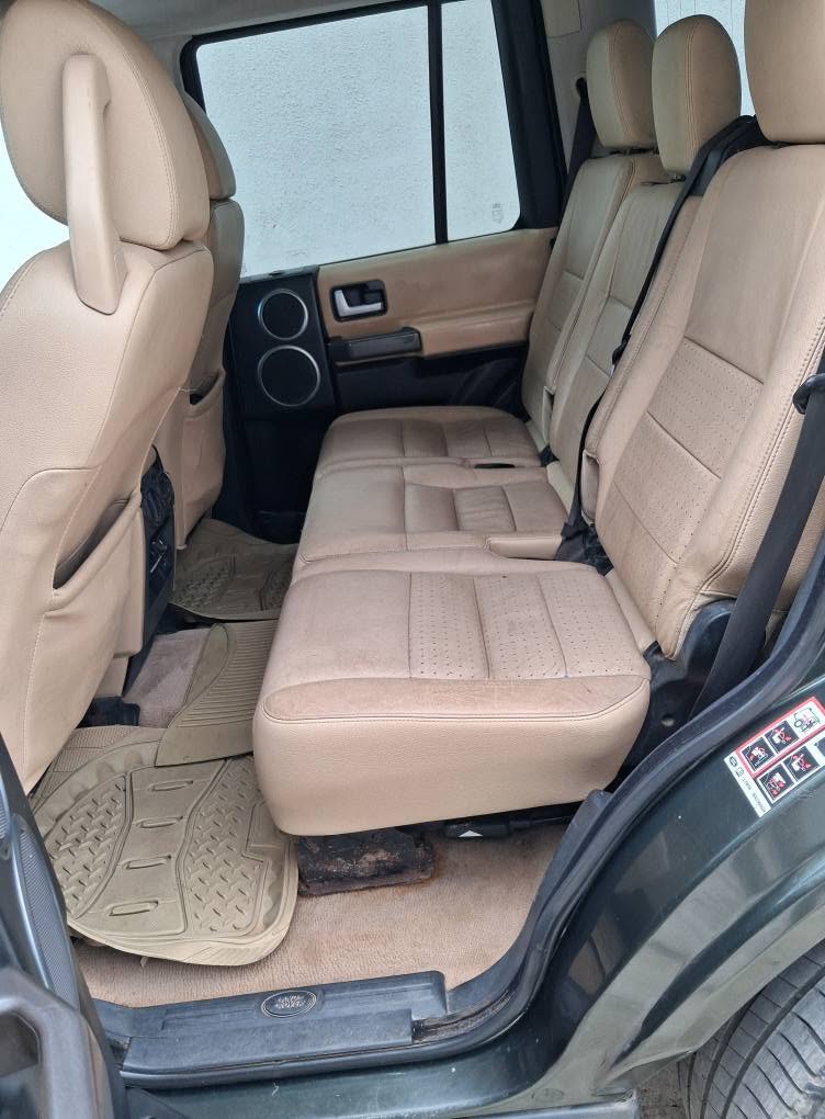 A picture of Land ROVER LR3 207 modal first body everything is working