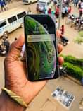 A picture of Iphone xs