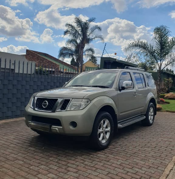 used nissan navara