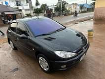 A picture of PEUGEOT 206