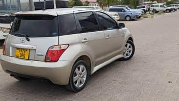 A picture of Toyota IST