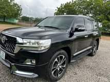 A picture of Toyota landcruiser