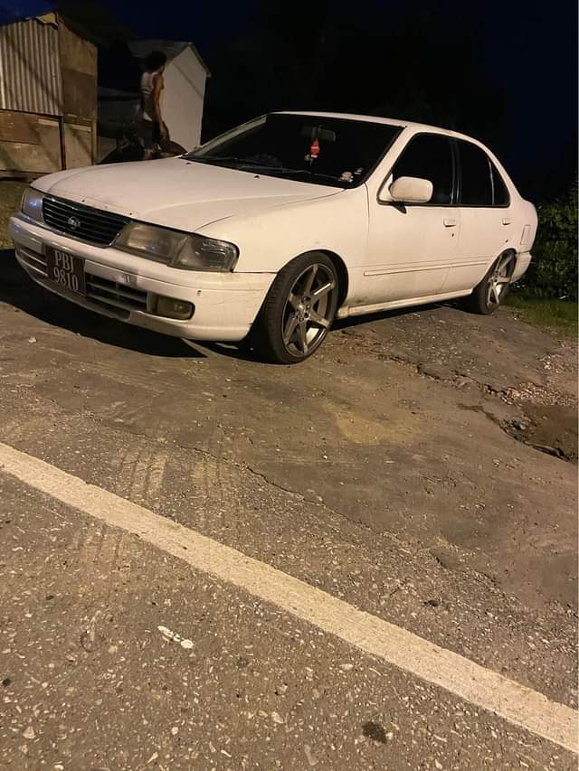 nissan b14