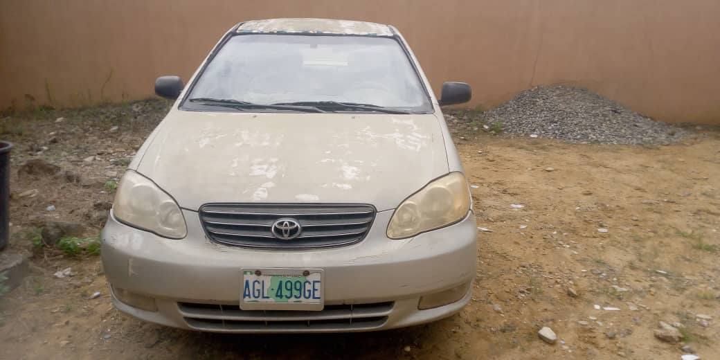 A picture of Toyota Corolla 2004