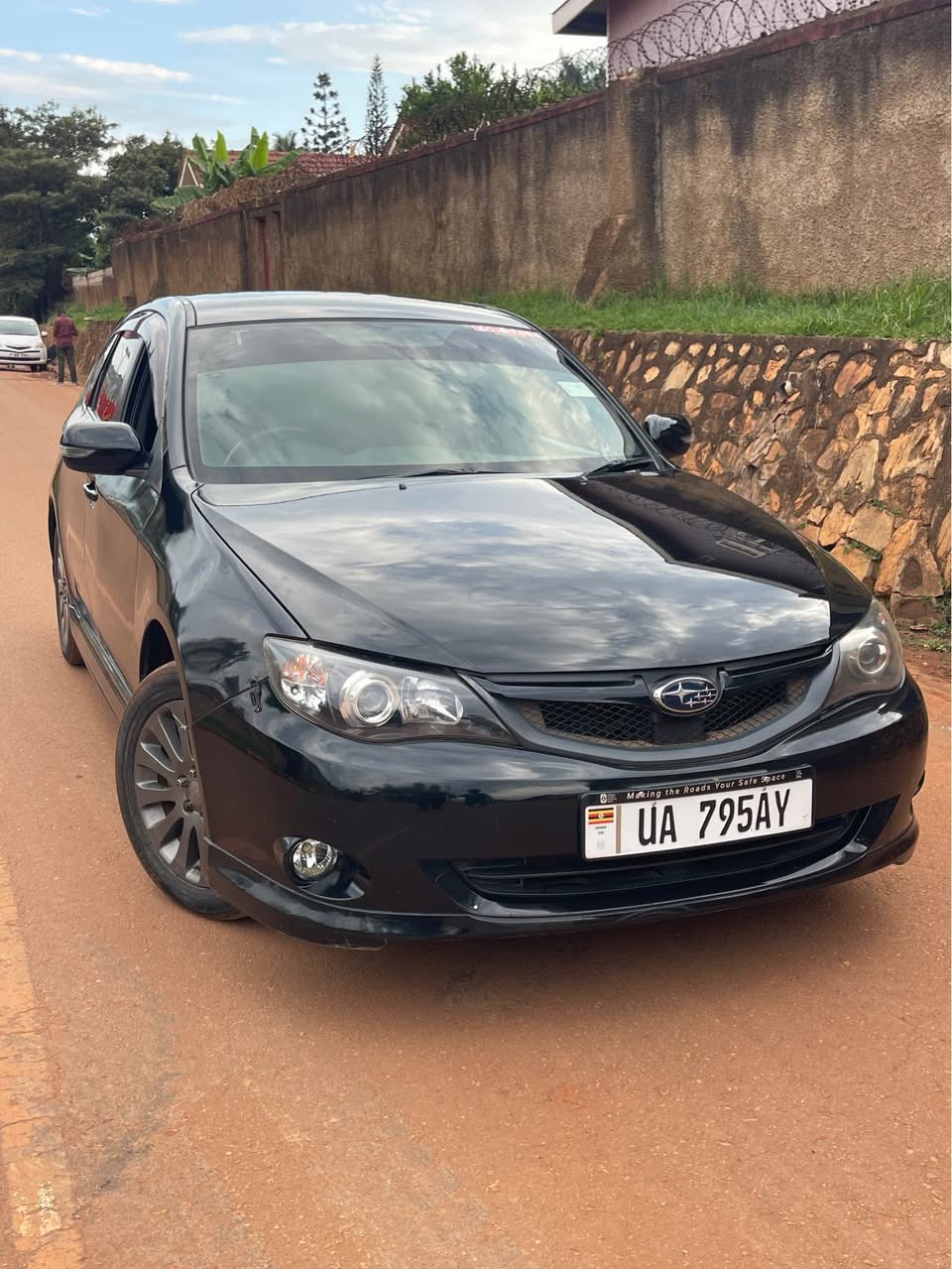 A picture of Impreza fresh import 2011 1 5cc call or WhatsApp 0756256768