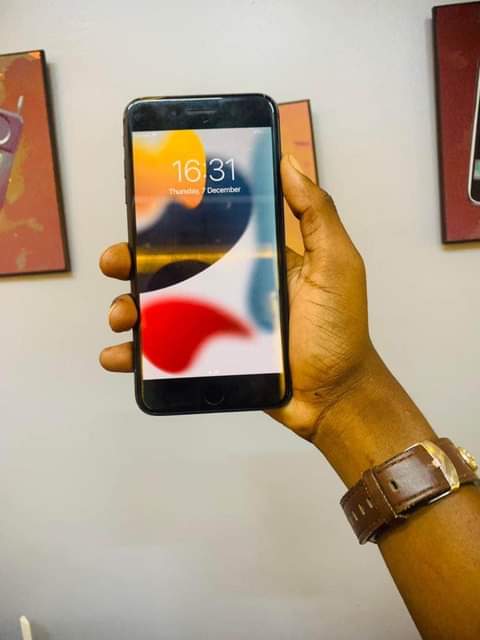 A picture of Iphone 7plus 32gb bei 200 000 tu
